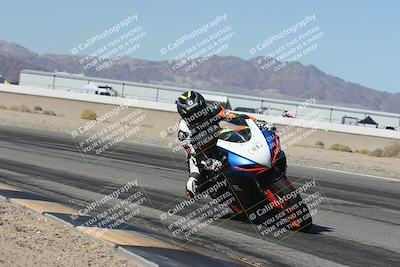 media/Oct-30-2025-Racers Edge (Thu) [[dabbdaf680]]/3-B Group/Session 3 (Turn 15 Inside)/